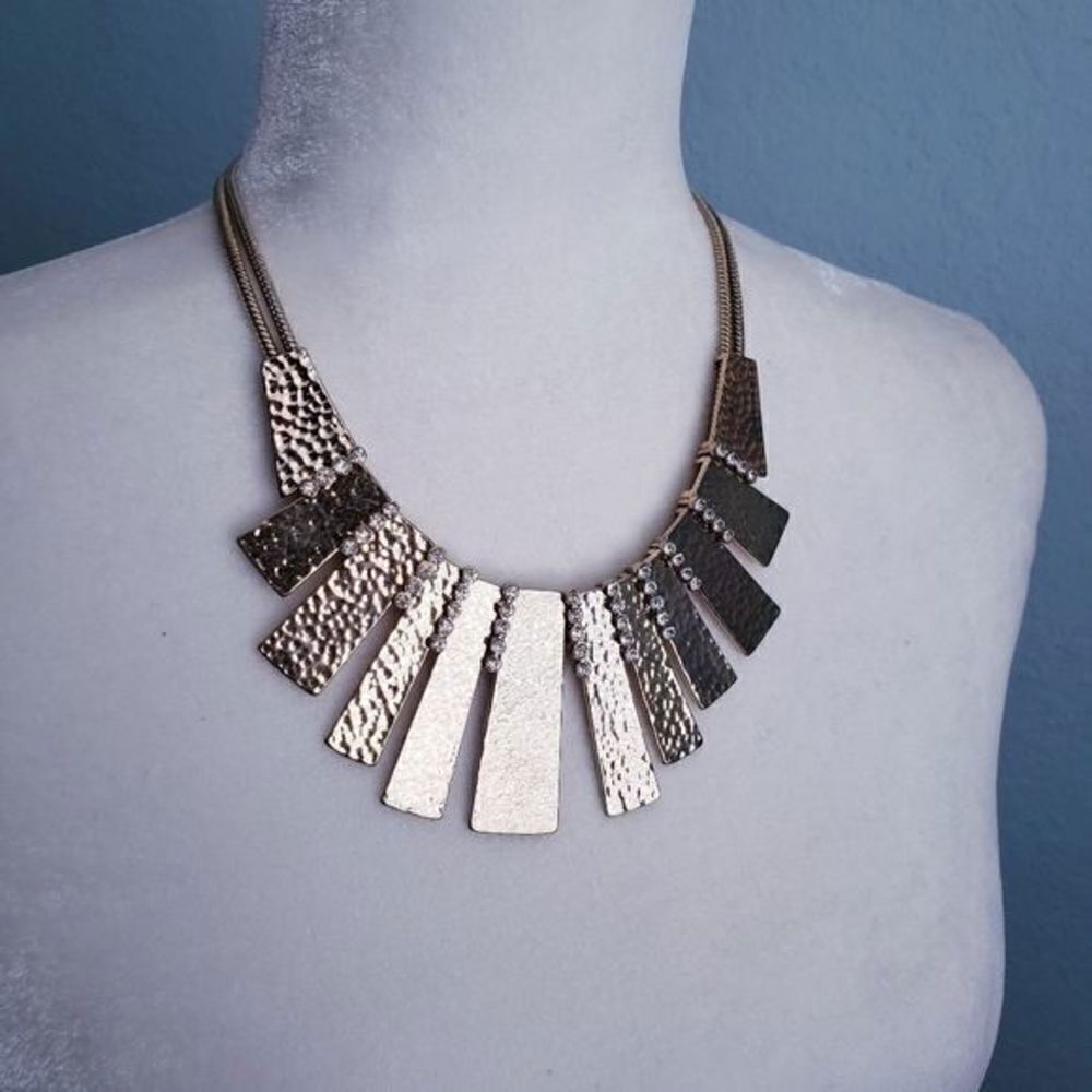Necklace - Picture 2 of 5